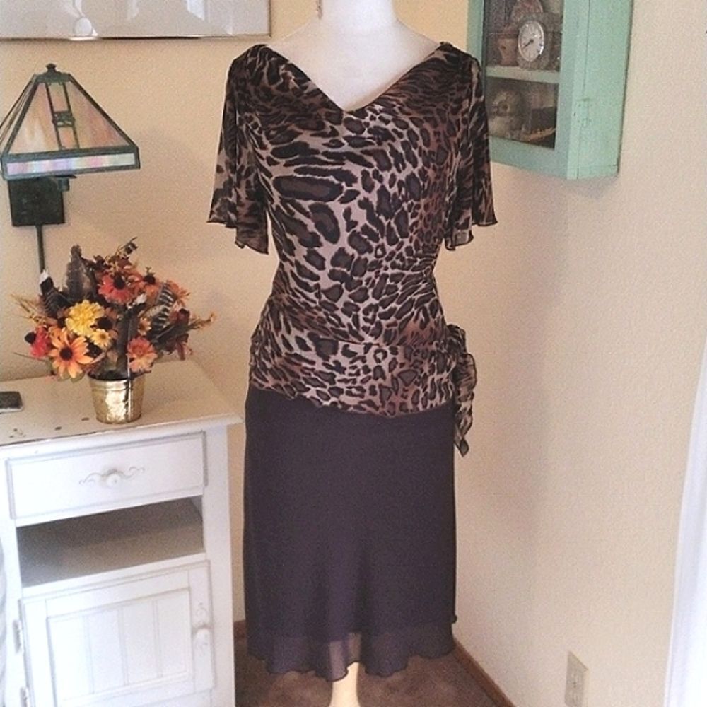 Enfocus Studio Brown and Tan Leopard Print V-Neck Dress